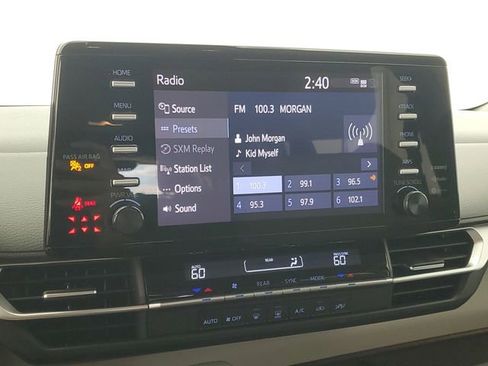 Used 2021 Toyota Sienna LE FWD image 25
