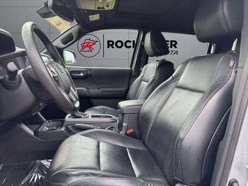 Certified 2021 Toyota Tacoma TRD Sport w/ TRD Premium Sport Package AWD/4WD image 41
