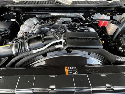 Used 2024 GMC Sierra 2500 AT4X image 11