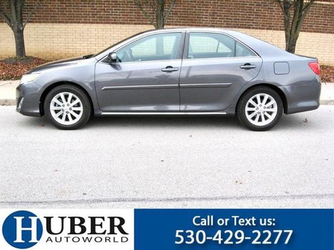 Used 2013 Toyota Camry XLE image 3