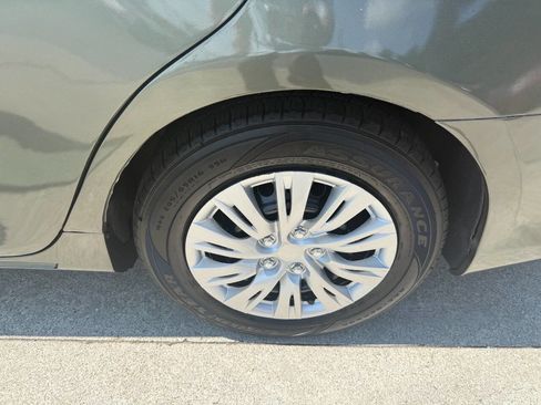 Used 2012 Toyota Camry LE image 21