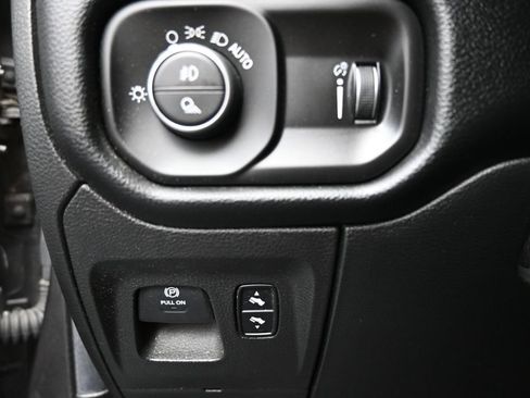 Used 2020 RAM 1500 Rebel AWD/4WD image 12