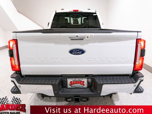 Used 2023 Ford F250 Lariat w/ Chrome Package image 4