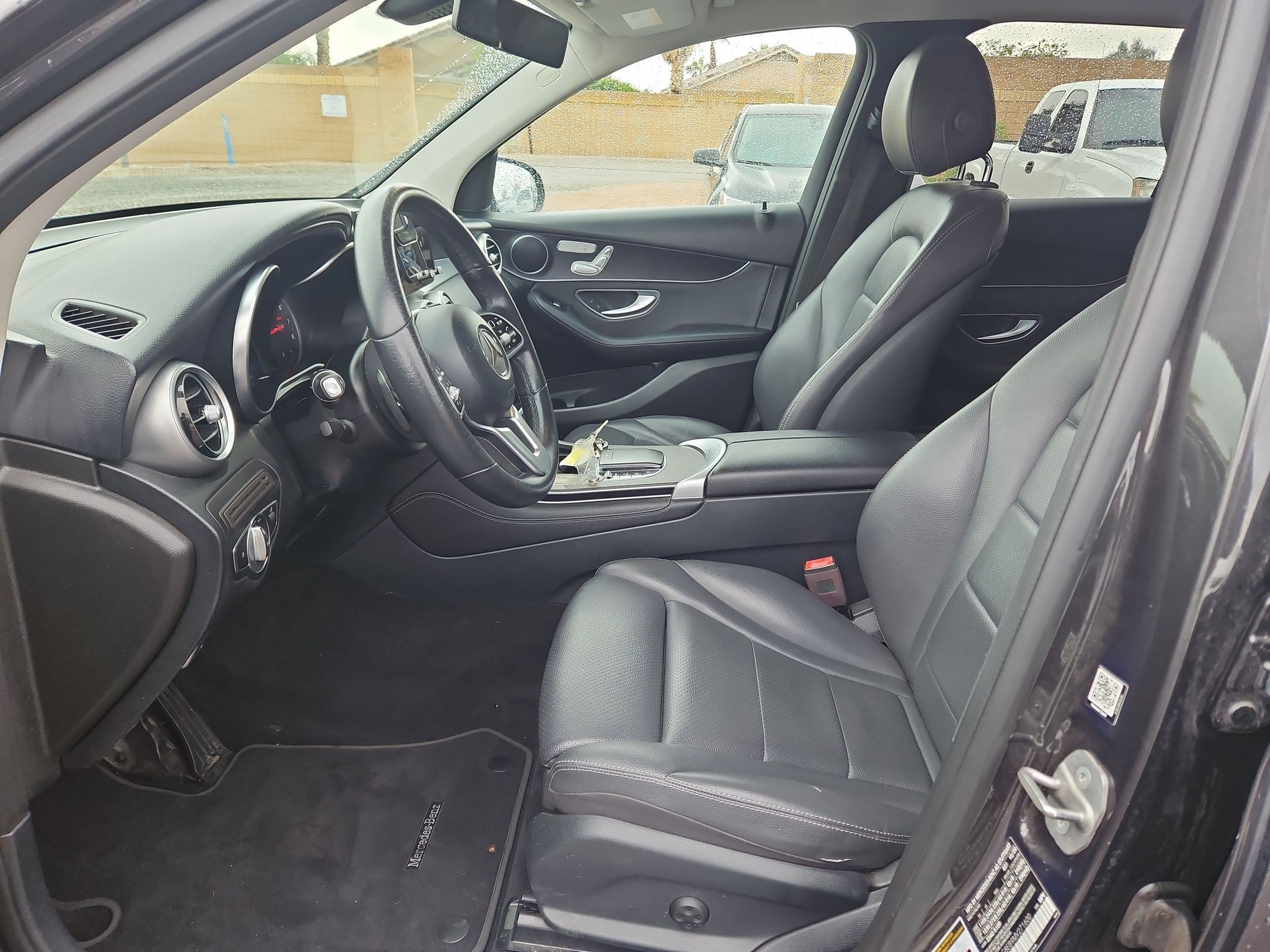Used 2021 Mercedes-Benz GLC 300 4MATIC image 24