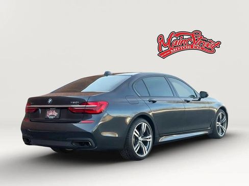 Used 2016 BMW 750i xDrive AWD/4WD image 7