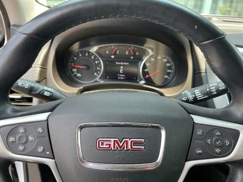 Used 2023 GMC Terrain SLT FWD image 5