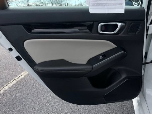 Certified 2024 Honda Civic Touring image 39