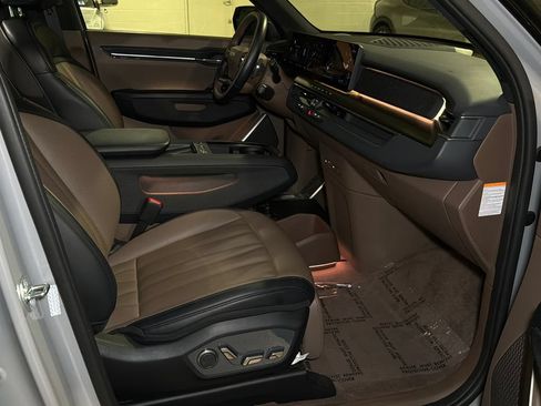 Certified 2026 Kia EV9 GT-Line AWD/4WD image 14