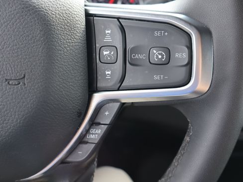 Used 2026 RAM 2500 Big Horn AWD/4WD image 16