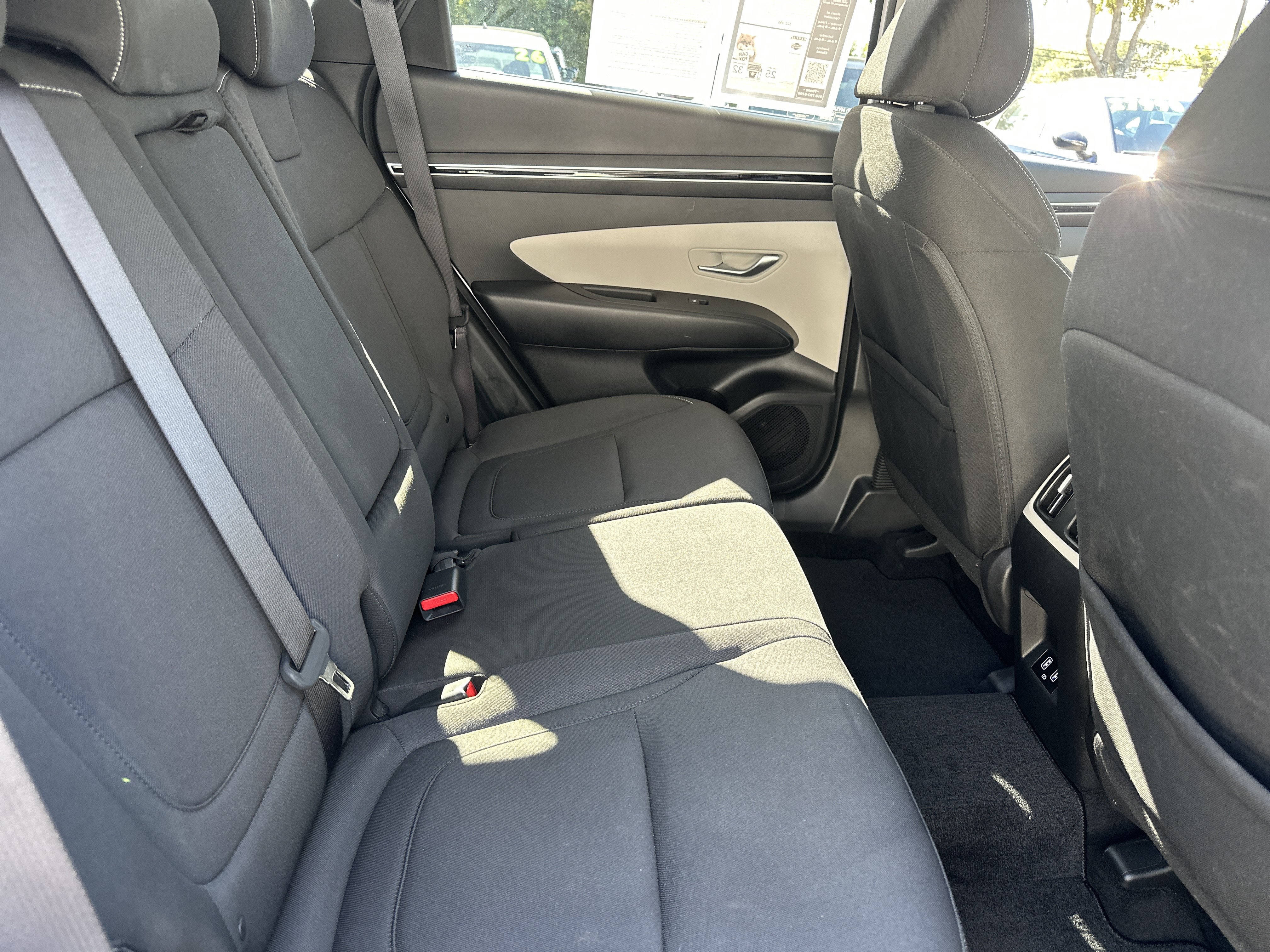Used 2023 Hyundai Tucson SEL FWD image 7