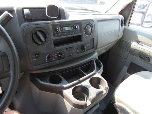 Used 2022 Ford E-450 and Econoline 450 Super Duty w/ Power Windows & Locks Group RWD image 28