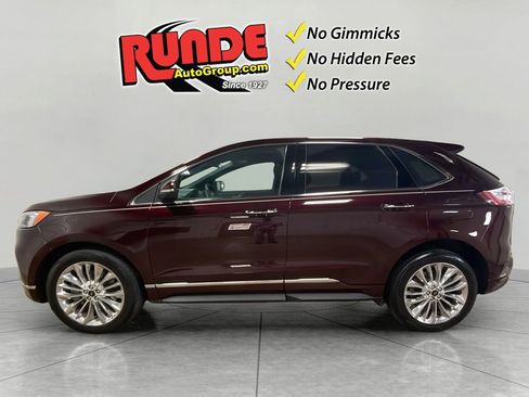 Used 2022 Ford Edge Titanium w/ Equipment Group 301A AWD/4WD image 3