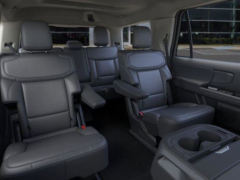 New 2026 Ford Expedition Active RWD image 11