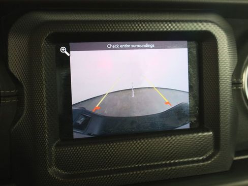 Used 2020 Jeep Gladiator Overland w/ LED Lighting Group image 32