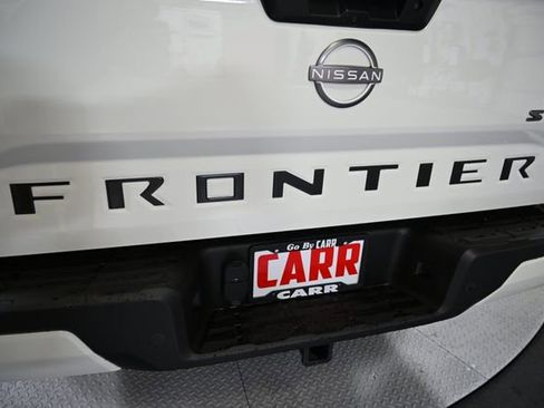 Used 2022 Nissan Frontier SV w/ Technology Package image 13