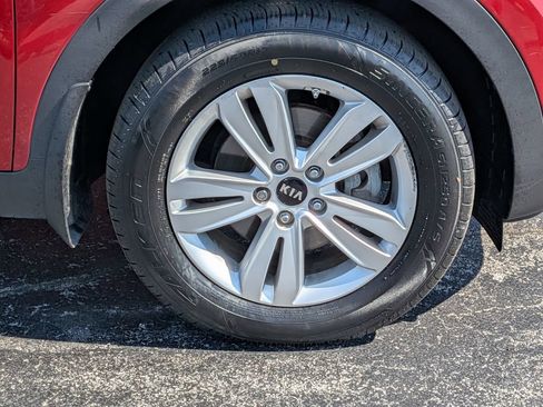 Used 2018 Kia Sportage LX AWD/4WD image 10