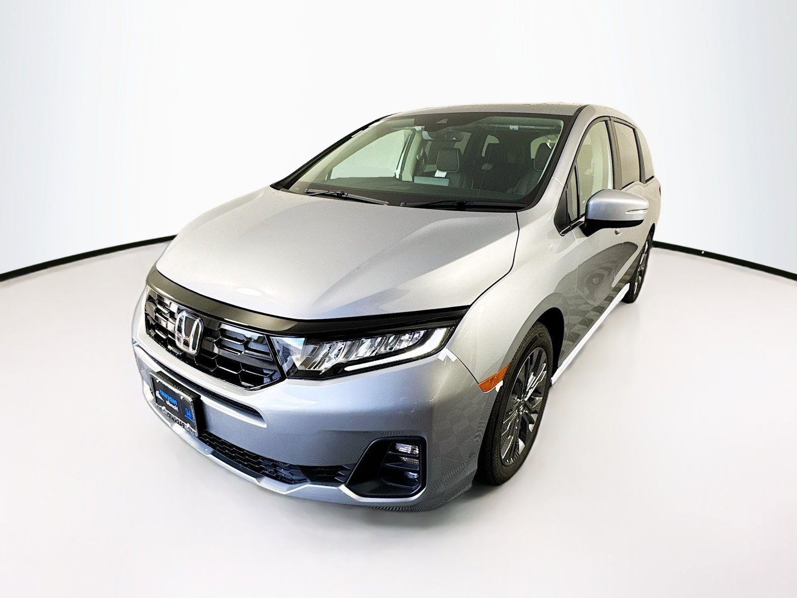Certified 2026 Honda Odyssey Touring image 3