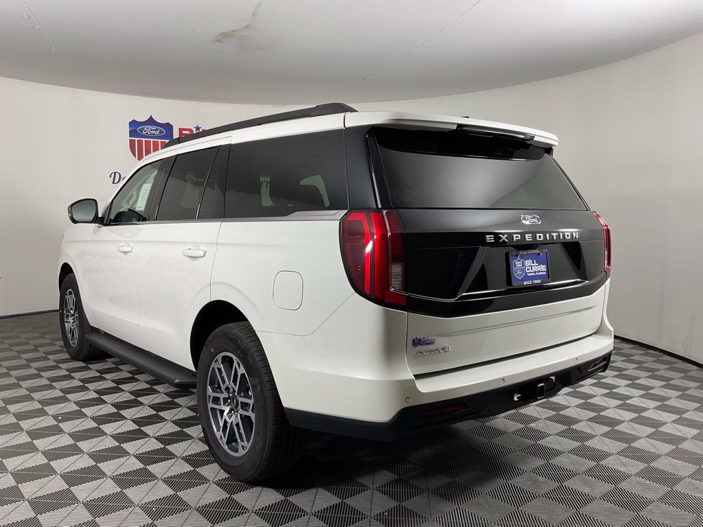 New 2026 Ford Expedition Active RWD image 5