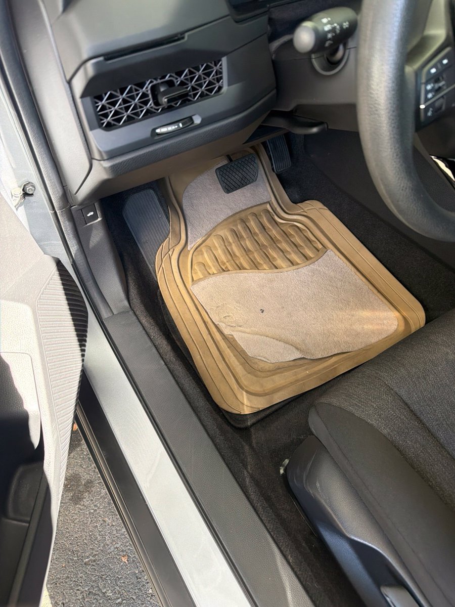 Used 2024 Honda Accord LX image 2
