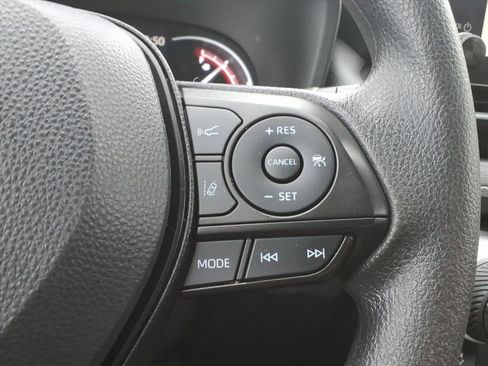 Used 2023 Toyota RAV4 XLE image 18