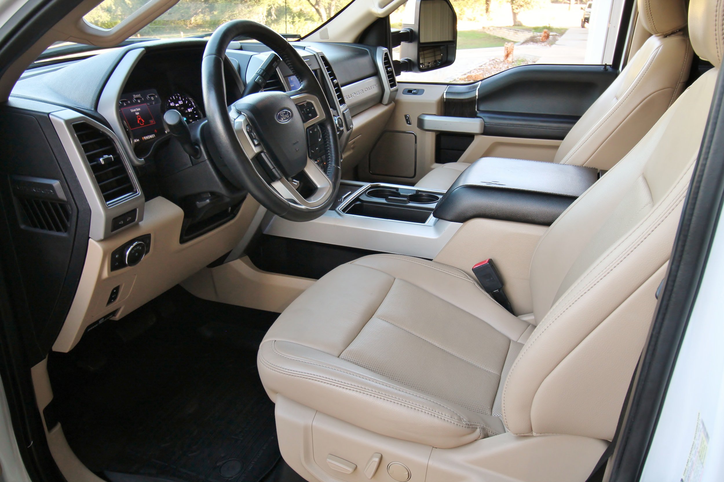 Used 2021 Ford F250 Lariat w/ Lariat Value Package AWD/4WD image 21