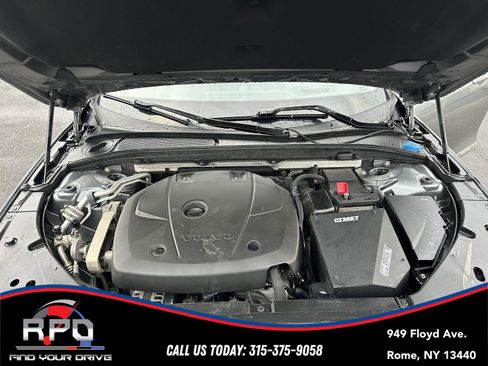 Used 2017 Volvo S90 T6 Inscription w/ Vision Package image 11