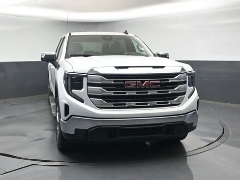 Used 2023 GMC Sierra 1500 SLE image 8