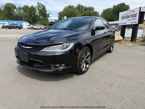 Used 2016 Chrysler 200 S w/ Navigation & Sound Group I AWD/4WD image 3