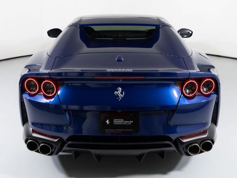 Used 2021 Ferrari 812 GTS Base image 14