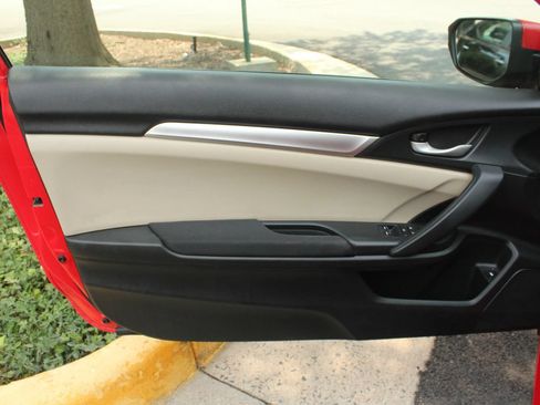 Used 2016 Honda Civic LX-P image 15