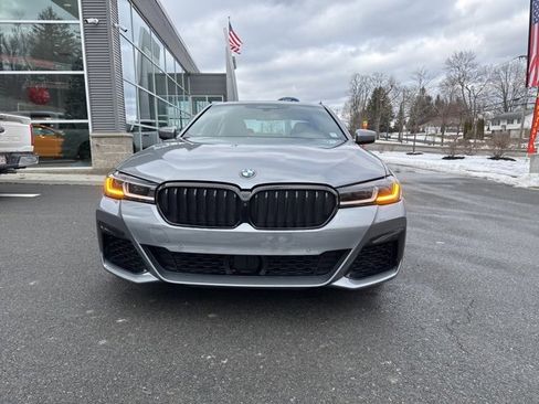 Used 2023 BMW M550i xDrive image 3