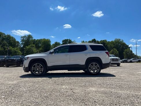 Used 2023 GMC Acadia SLT w/ Preferred Package FWD image 16