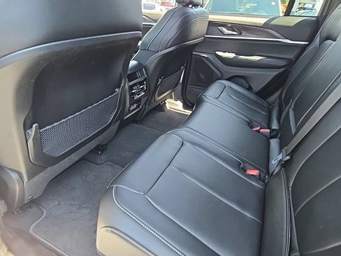 Certified 2025 Jeep Grand Cherokee Limited AWD/4WD image 14