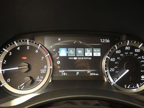 Used 2023 Toyota Highlander XLE AWD/4WD image 23