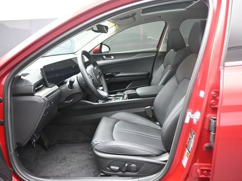 Used 2025 Kia K5 EX FWD image 22