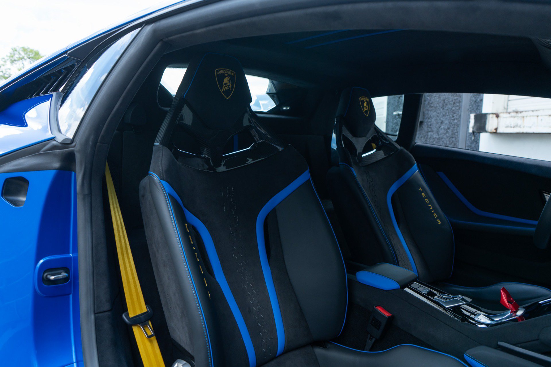 Used 2023 Lamborghini Huracan Tecnica RWD image 33