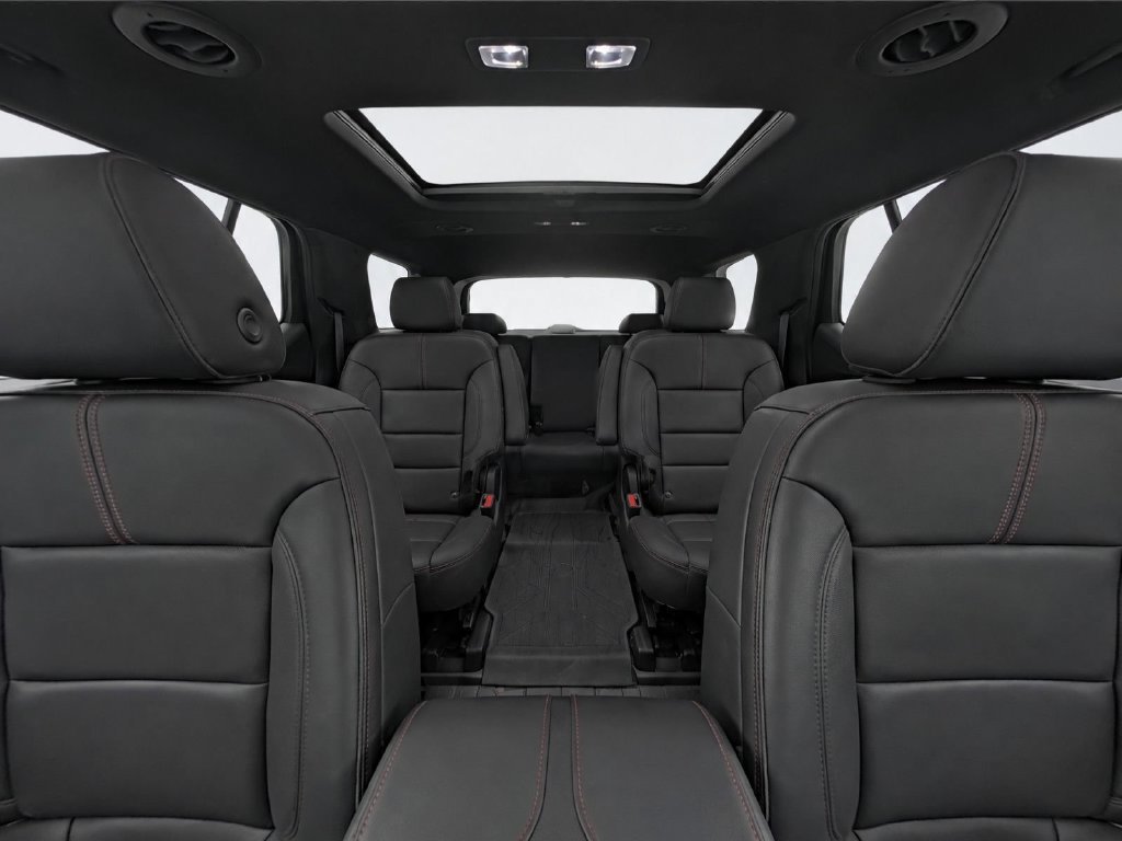 Used 2023 Chevrolet Traverse RS w/ LPO, Floor Liner Package AWD/4WD image 17
