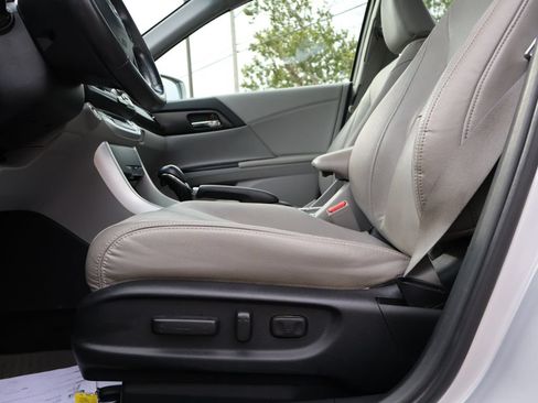 Used 2013 Honda Accord EX-L image 30
