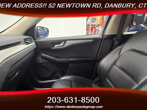 Used 2020 Ford Escape SEL AWD/4WD image 14