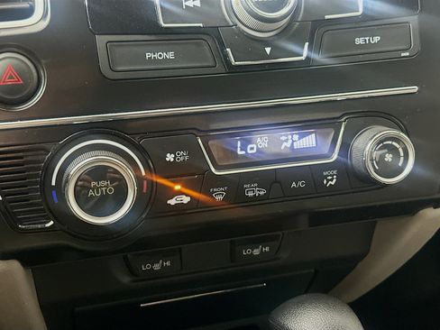 Used 2013 Honda Civic Hybrid Sedan image 21