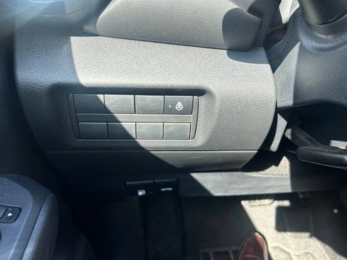Certified 2024 Nissan Kicks SR w/ SR Premium Package FWD image 12