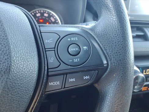 Used 2021 Toyota RAV4 XLE image 24