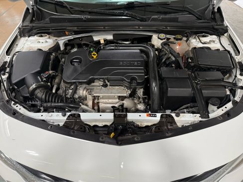 Used 2024 Chevrolet Malibu LT FWD image 12