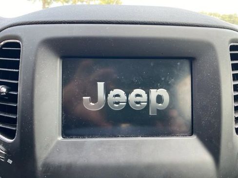 Used 2019 Jeep Compass Latitude w/ Cold Weather Group image 22