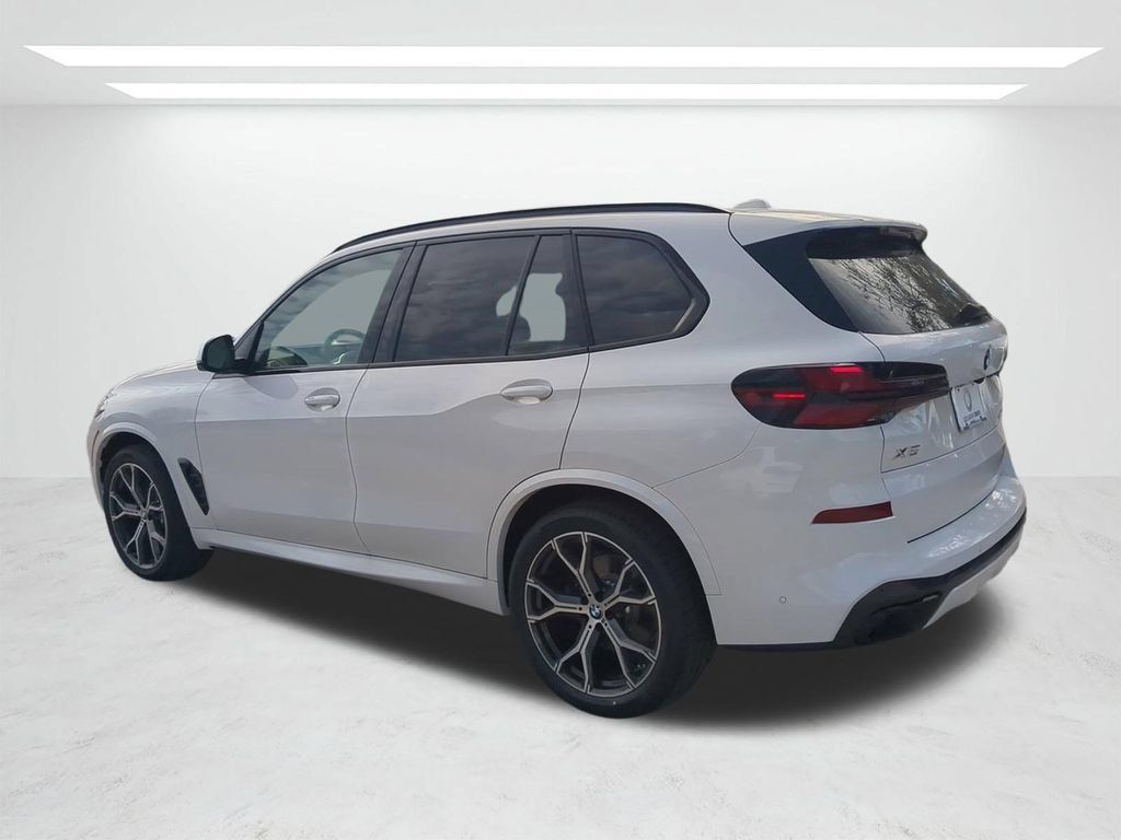 New 2026 BMW X5 xDrive40i w/ M Sport Package AWD/4WD image 6