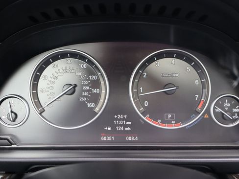 Used 2013 BMW 550i xDrive Sedan image 34