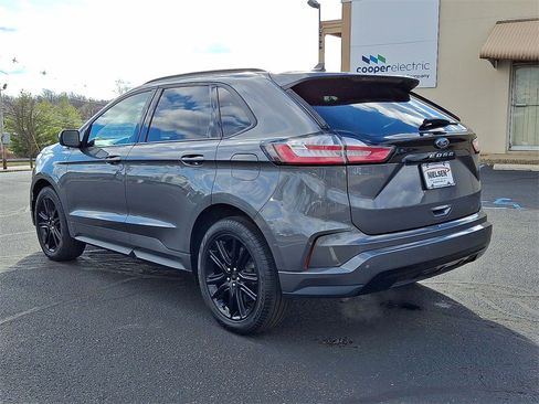 Used 2022 Ford Edge ST-Line image 22
