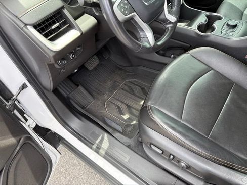 Used 2020 GMC Terrain SLT AWD/4WD image 17