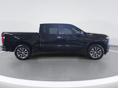 Used 2022 Chevrolet Silverado 1500 RST AWD/4WD image 2