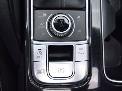 Used 2023 Kia Telluride EX w/ EX Captain's Chair Package AWD/4WD image 40